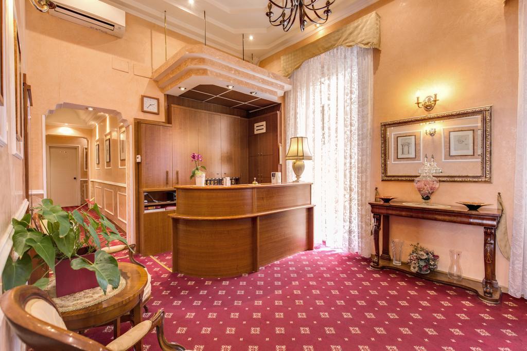 רומא Hotel Martini מראה חיצוני תמונה