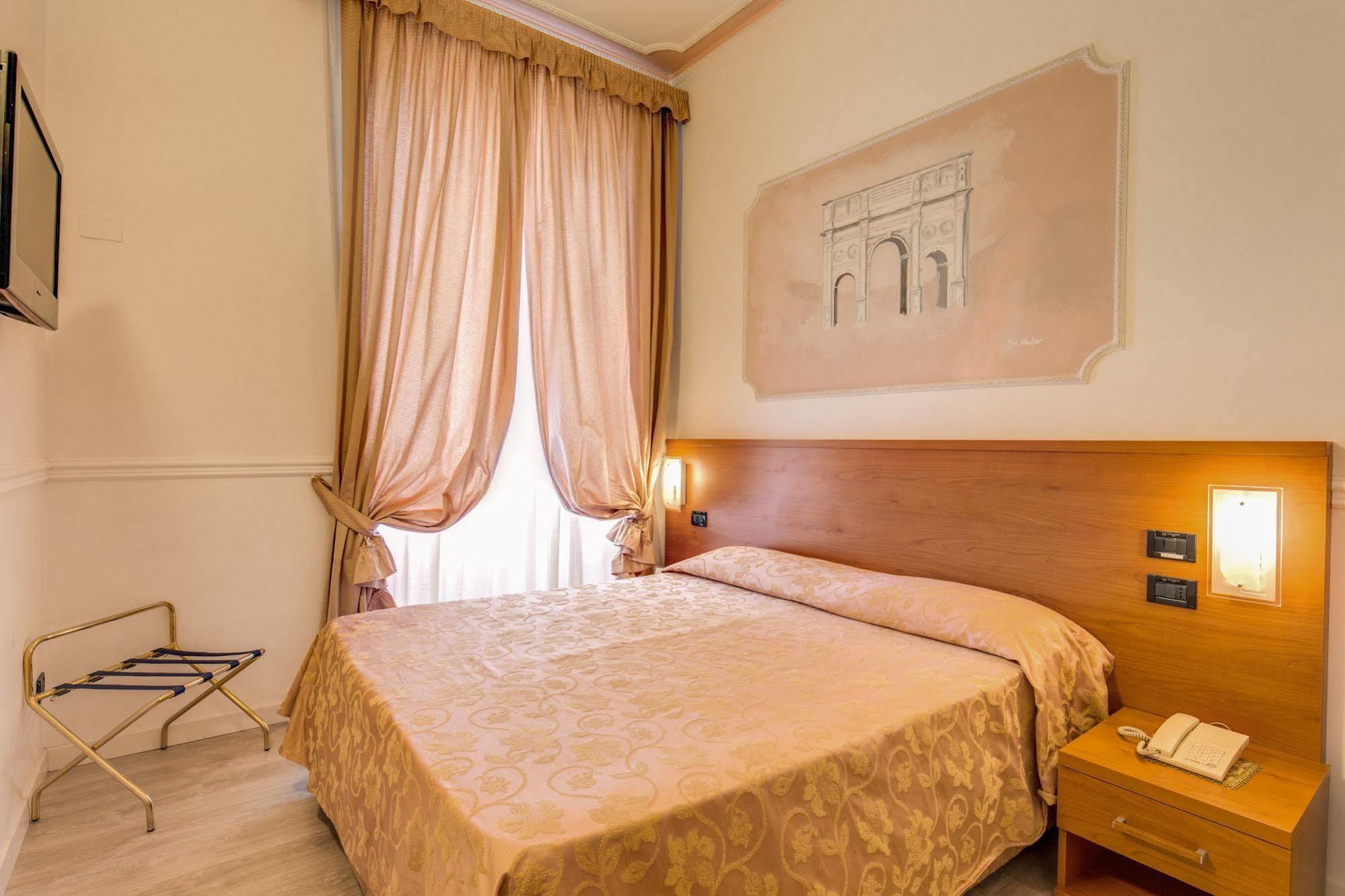 רומא Hotel Martini מראה חיצוני תמונה